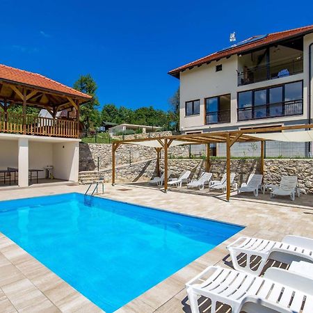 1 Bedroom Beautiful Apartment In Rakovica Εξωτερικό φωτογραφία