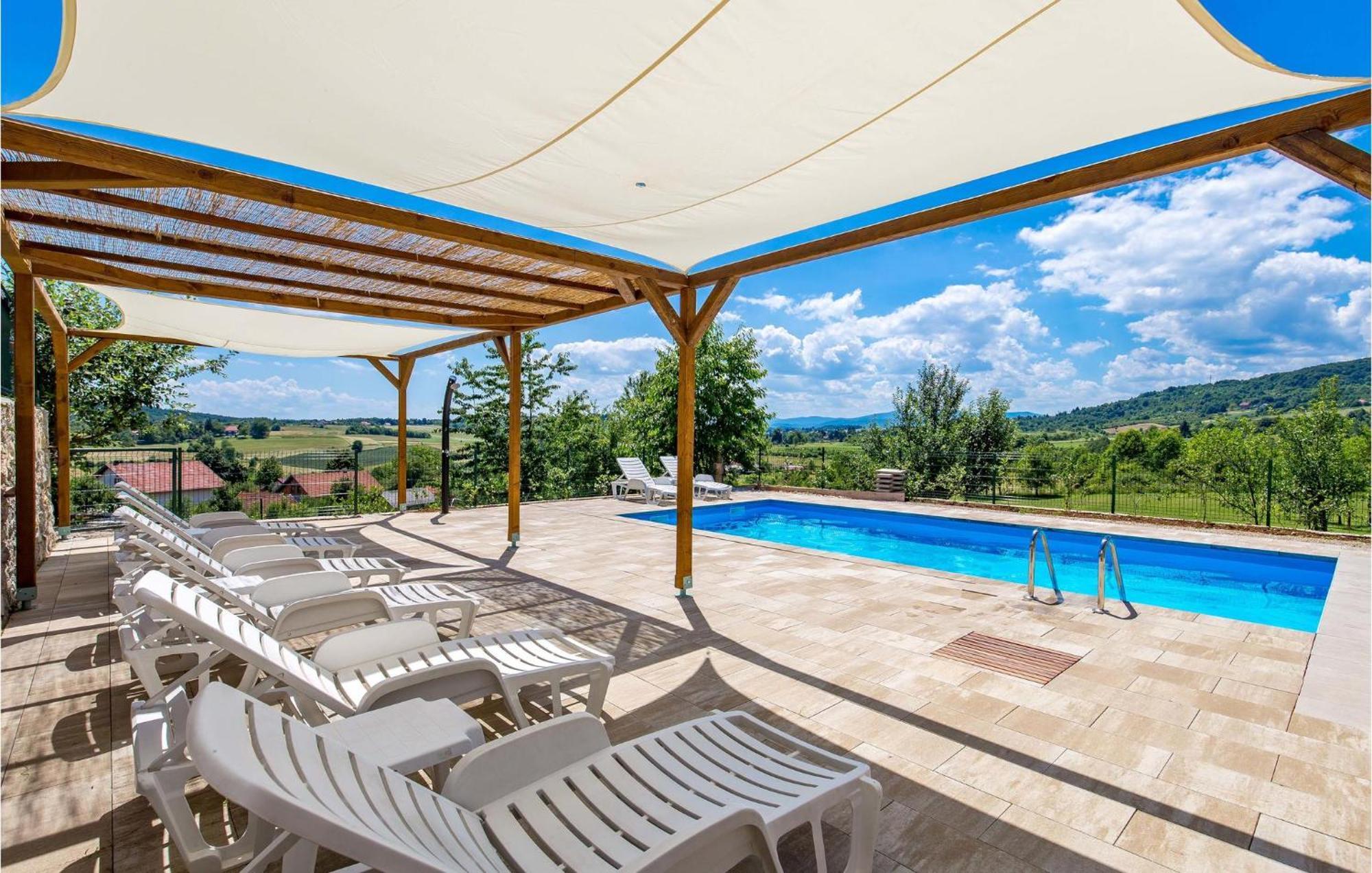 1 Bedroom Beautiful Apartment In Rakovica Εξωτερικό φωτογραφία