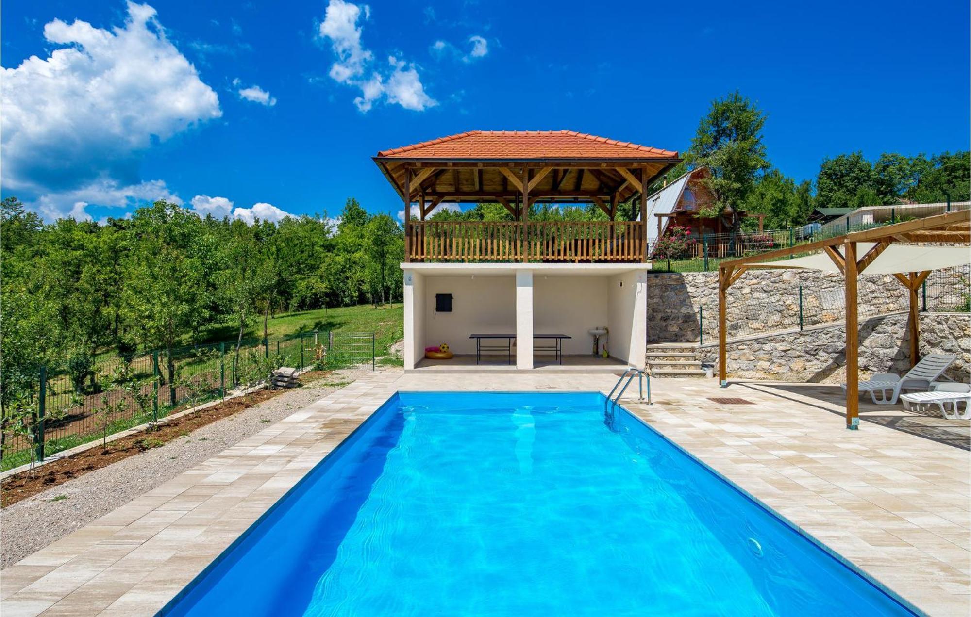1 Bedroom Beautiful Apartment In Rakovica Εξωτερικό φωτογραφία