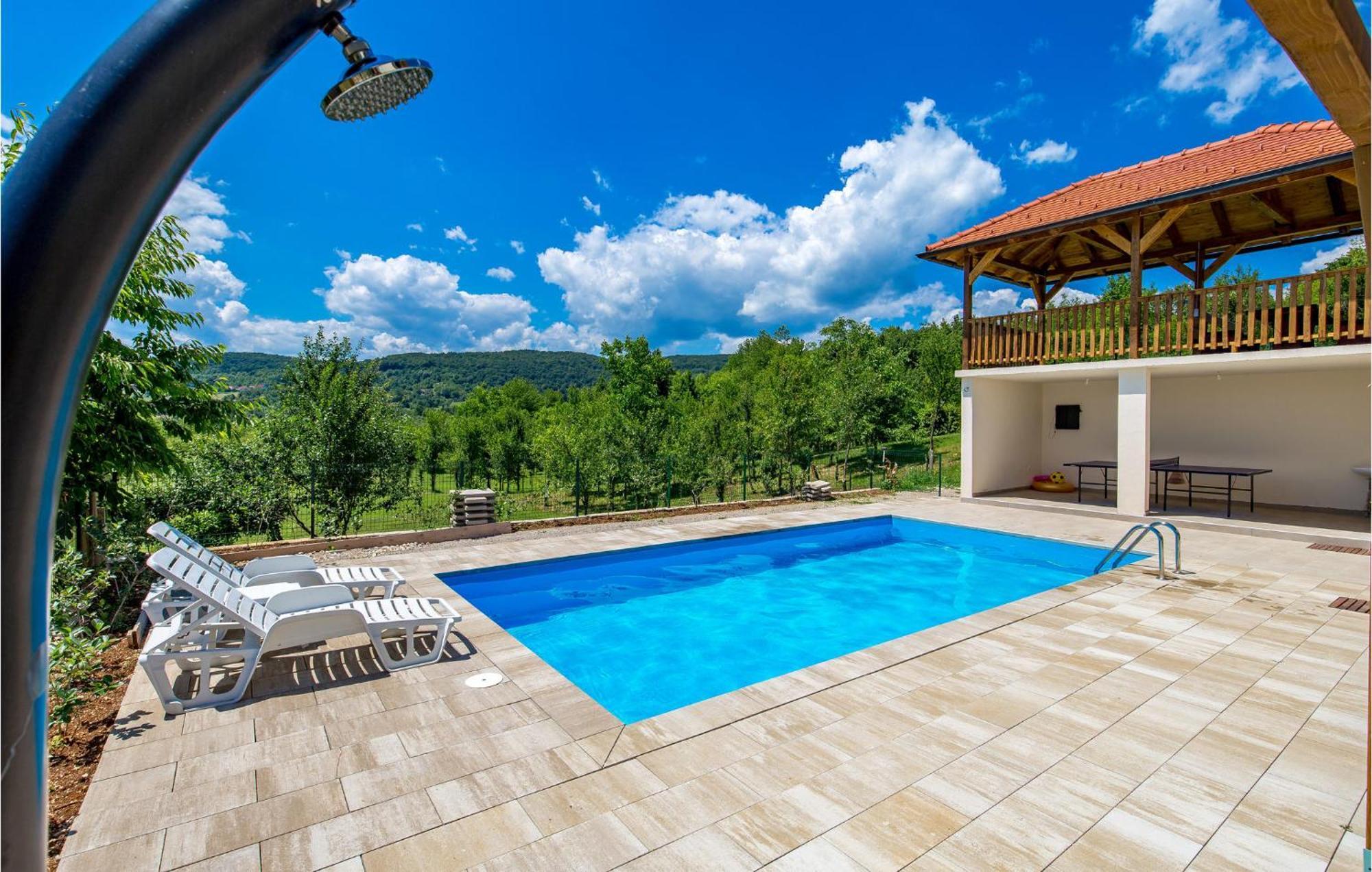 1 Bedroom Beautiful Apartment In Rakovica Εξωτερικό φωτογραφία