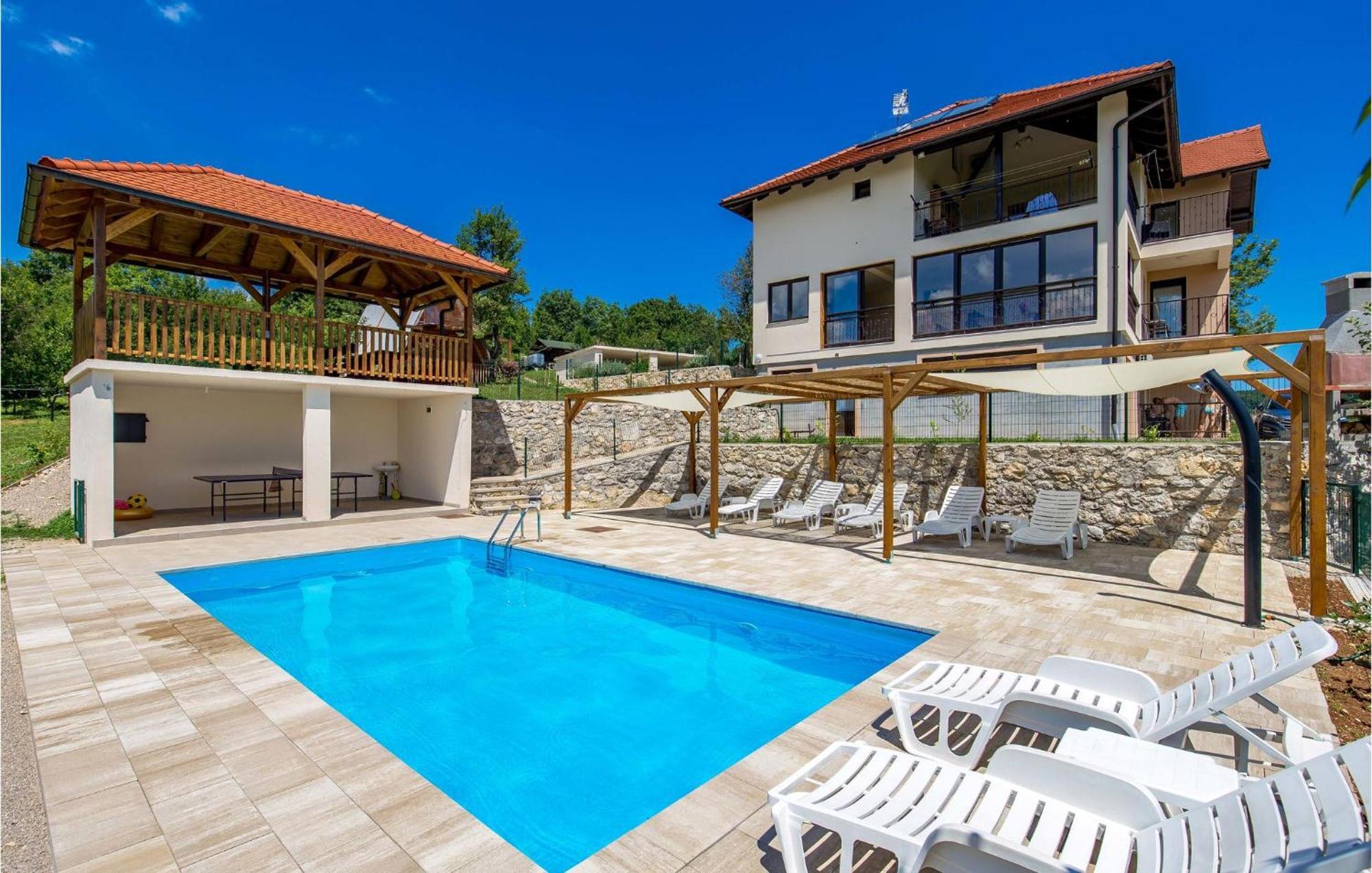 1 Bedroom Beautiful Apartment In Rakovica Εξωτερικό φωτογραφία